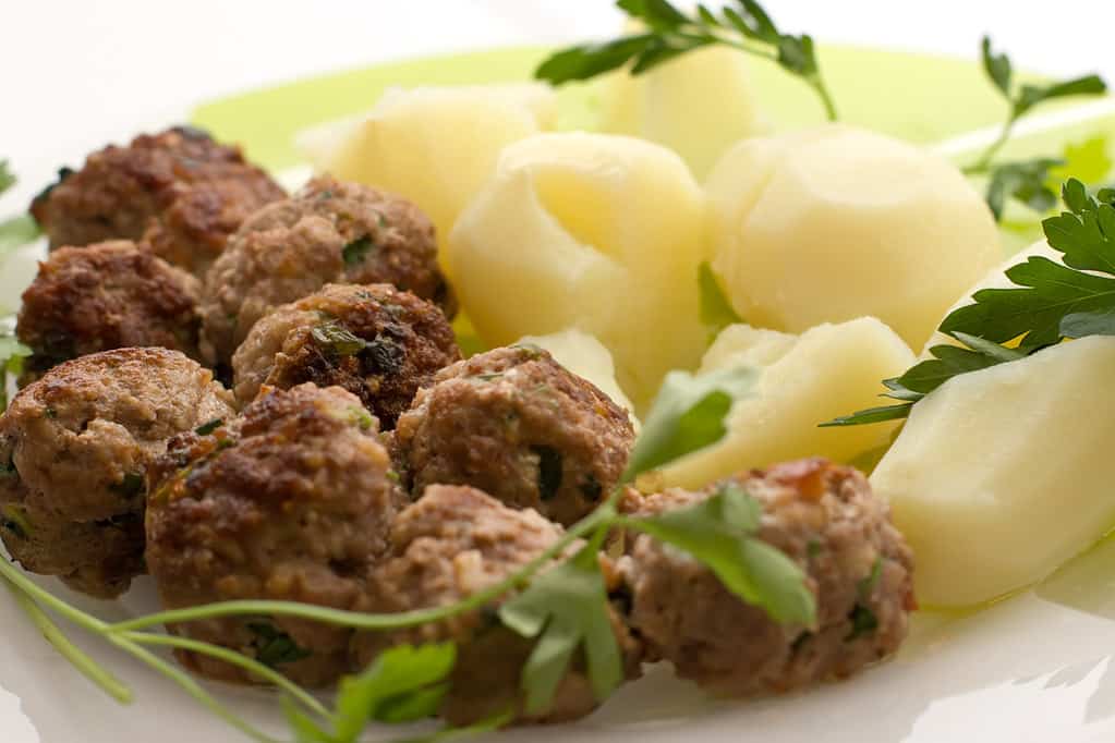 "Italian meat-balls #1" by floodkoff is licensed under CC BY-NC-ND 2.0