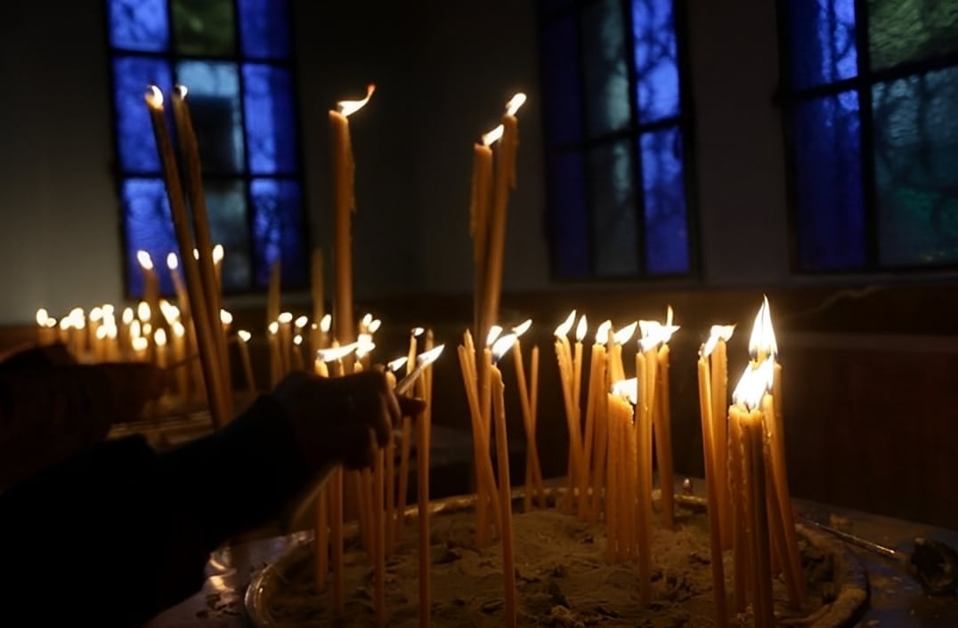 Επιστήμονες αποκαλύπτουν συγκλονιστικές εμπειρίες που τους οδήγησαν από άθεους σε πιστούς στον Θεό 2 111 12